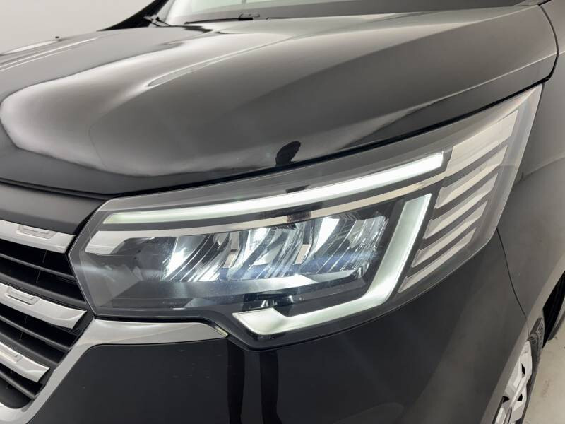 Renault Trafic Combi