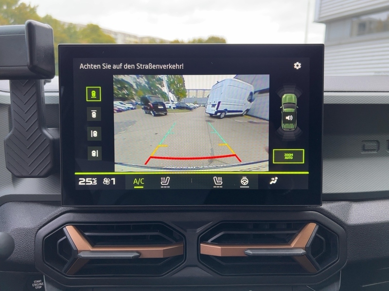 Fahrzeugabbildung Duster 1.6 E-TECH 140 Extreme  Bild 13 von 30