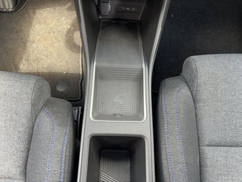 Fahrzeugabbildung R 4 E-Tech Evolution 120 Urban Range Bild 14 von 20