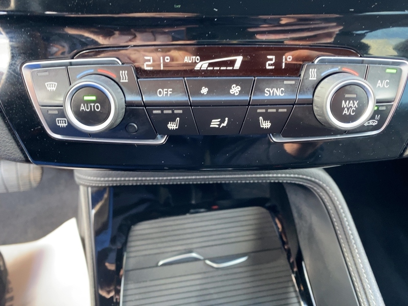 Fahrzeugabbildung X1 sDrive 18 i xLine 1.5L 136PS Bild 18 von 21