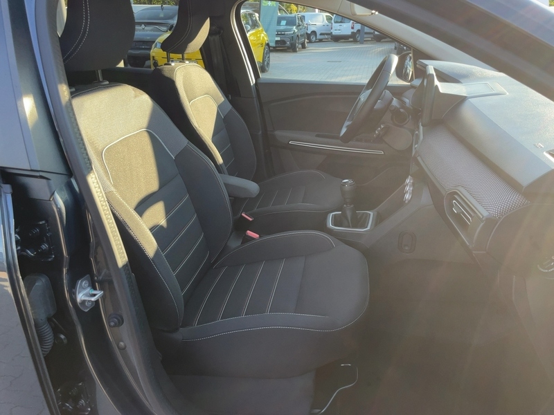 Fahrzeugabbildung Jogger Extreme+ TCe 110 +SHZ+CARPLAY+KAMERA+TEMPOMAT+ Bild 10 von 15
