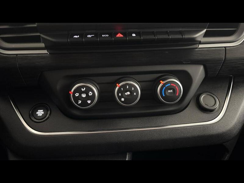 Renault Trafic Combi