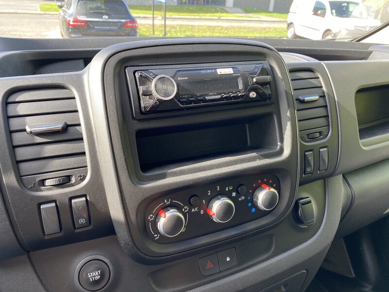 Fahrzeugabbildung Trafic Lkw Komfort L1H1 3,0t Bild 11 von 15