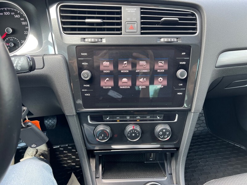 VW Golf