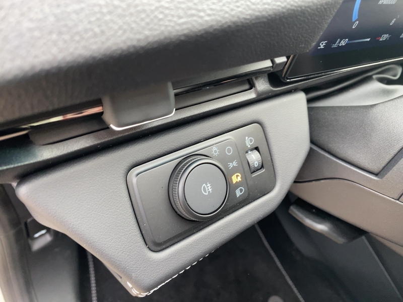 Fahrzeugabbildung Puma TITANIUM*AHK*NAVI*SHZ*PDC*LED Bild 13 von 17