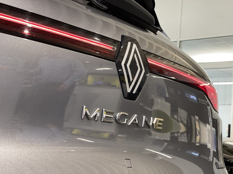 Fahrzeugabbildung Megane E-TECH Techno EV60 220 PS Optimum Charge  Bild 25 von 50