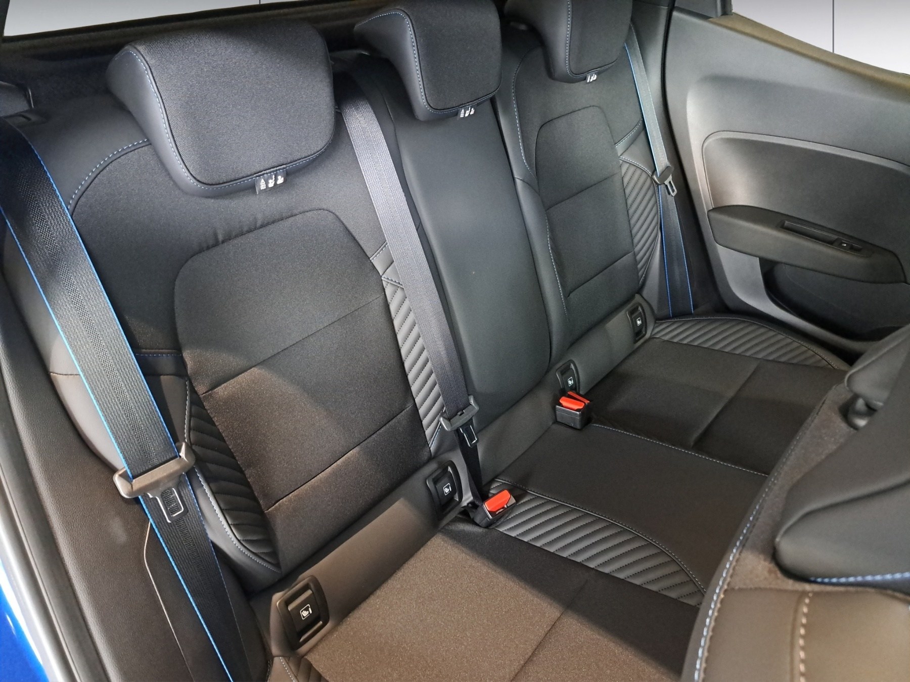 Renault Clio – Bild 9
