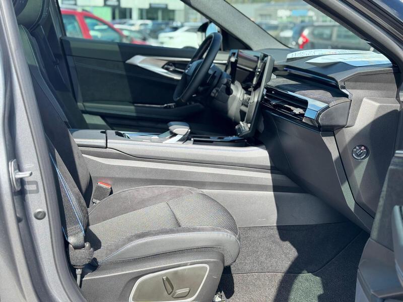 Fahrzeugabbildung Austral Techno Esprit Alpine Mild Hybrid 160 Aut Bild 9 von 12