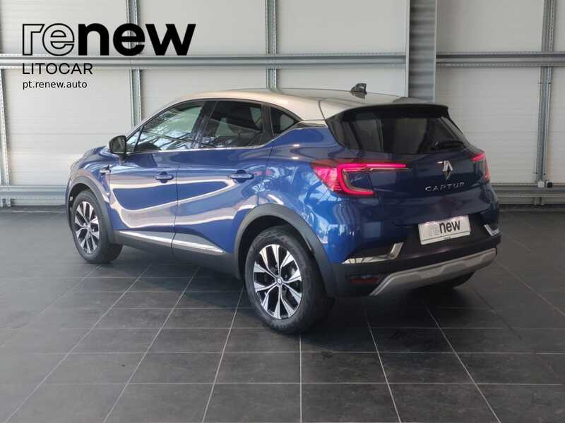 RENAULT Captur Techno — photo 3