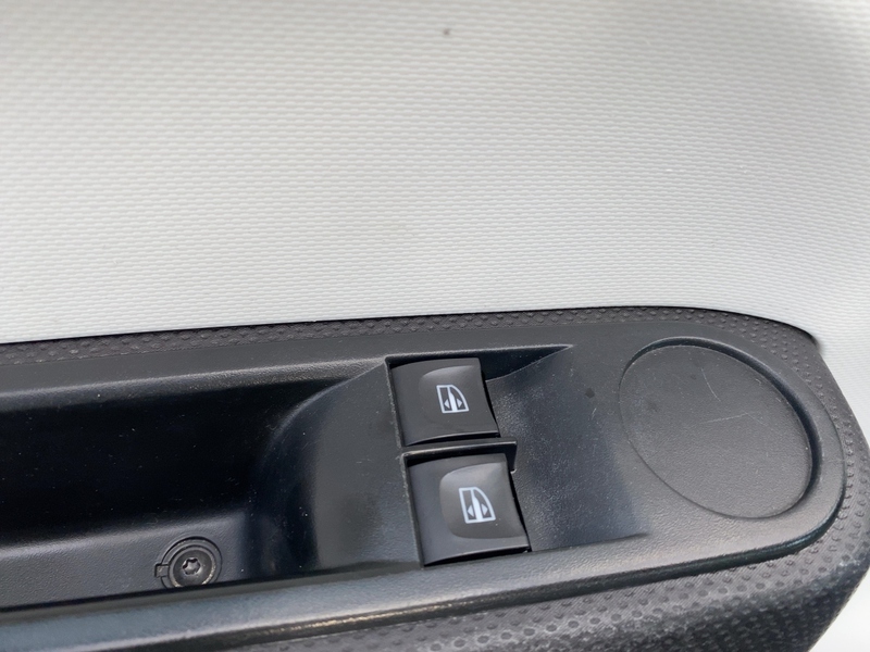 Fahrzeugabbildung Twingo ZEN SCe 65 Start & Stop Bild 13 von 21