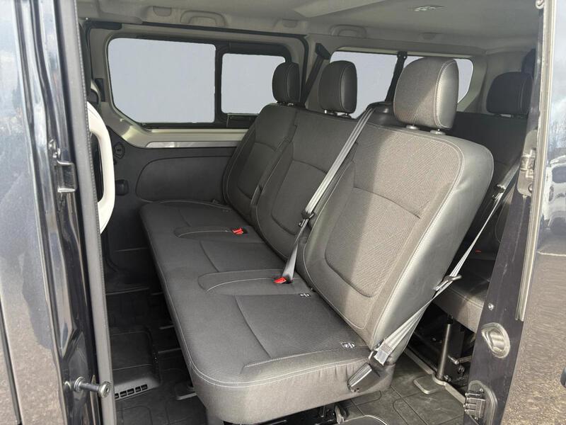 Renault Trafic Combi