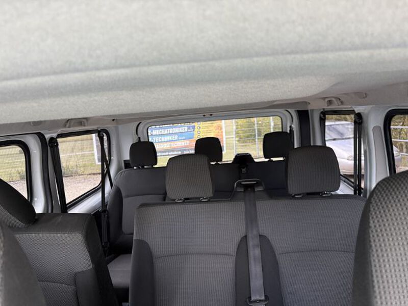 Fahrzeugabbildung Trafic Pkw Start Blue dCi 110 Bild 10 von 10