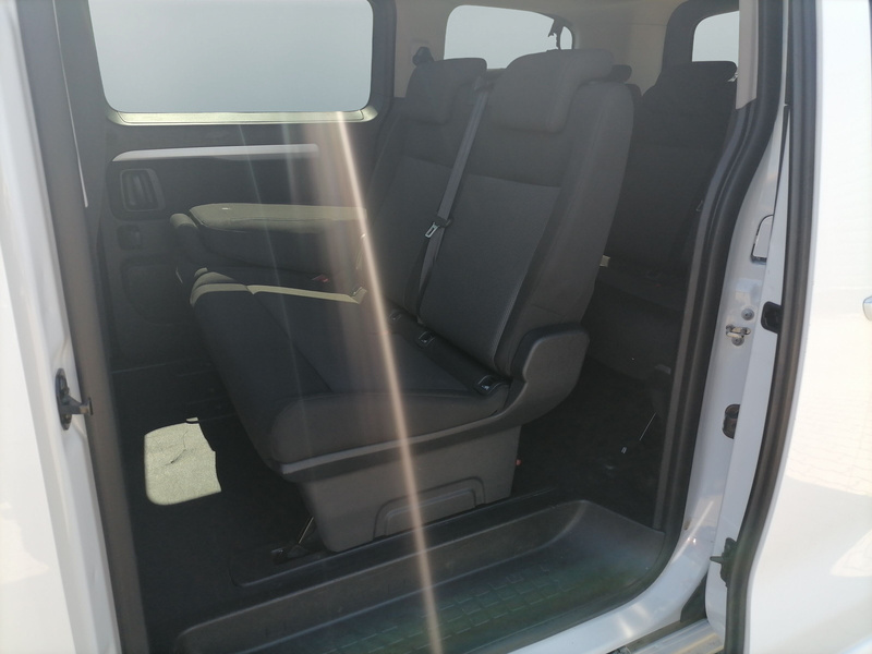 Peugeot Traveller