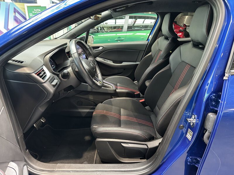 Fahrzeugabbildung Clio R.S. LINE E-TECH 145 Bild 32 von 50