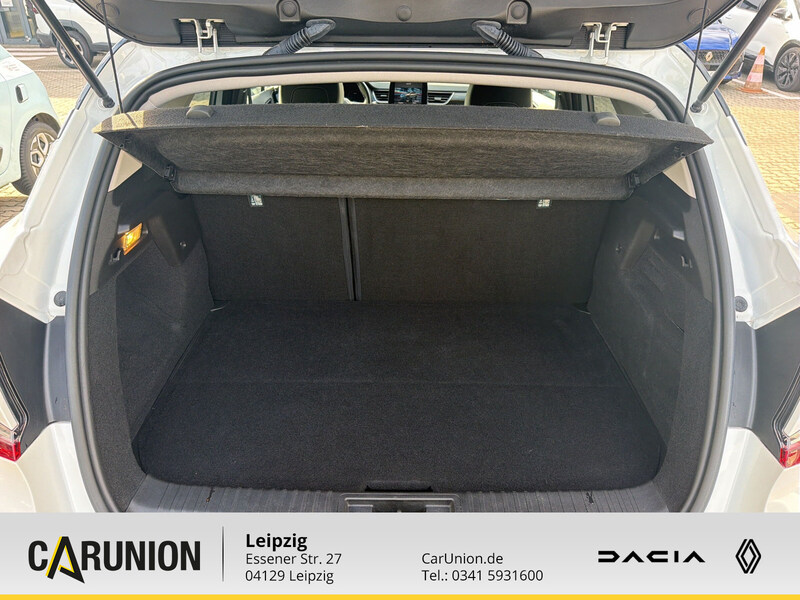 Fahrzeugabbildung Captur E-Tech PHEV 160 Bild 11 von 12