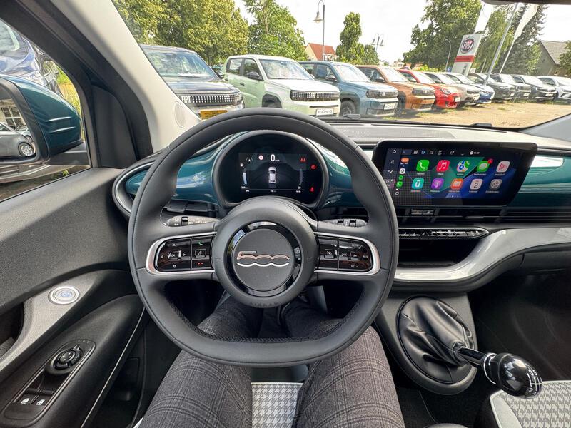 Fahrzeugabbildung 500 KLIMA*CARPLAY*PDC*LED Bild 20 von 20