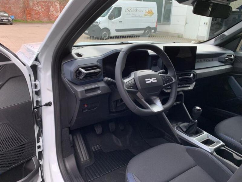 Fahrzeugabbildung Duster Journey Bild 10 von 15