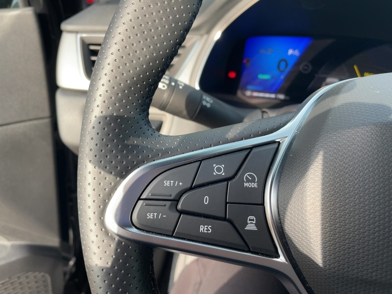 Fahrzeugabbildung Symbioz Techno Full Hybrid 145*SHZ*GJR*KAMERA*NAVI* Bild 15 von 15