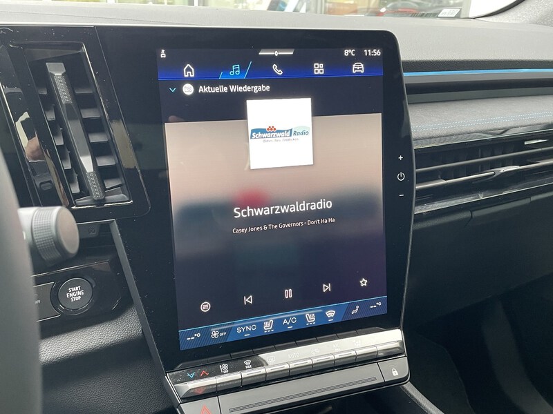 Fahrzeugabbildung Austral Esprit Alpine Full Hybrid E-Tech 200 Bild 16 von 42