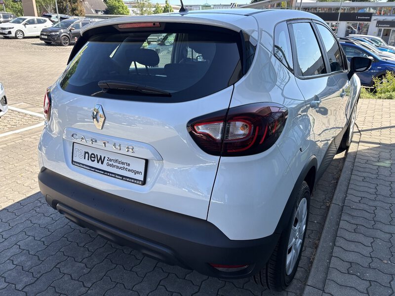 Fahrzeugabbildung Captur Entry ENERGY TCe 90 Bild 3 von 9
