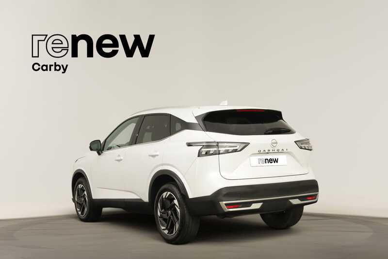 NISSAN Qashqai Qashqai 1.3 DIG-T N-Connecta LED Xtronic — photo 4