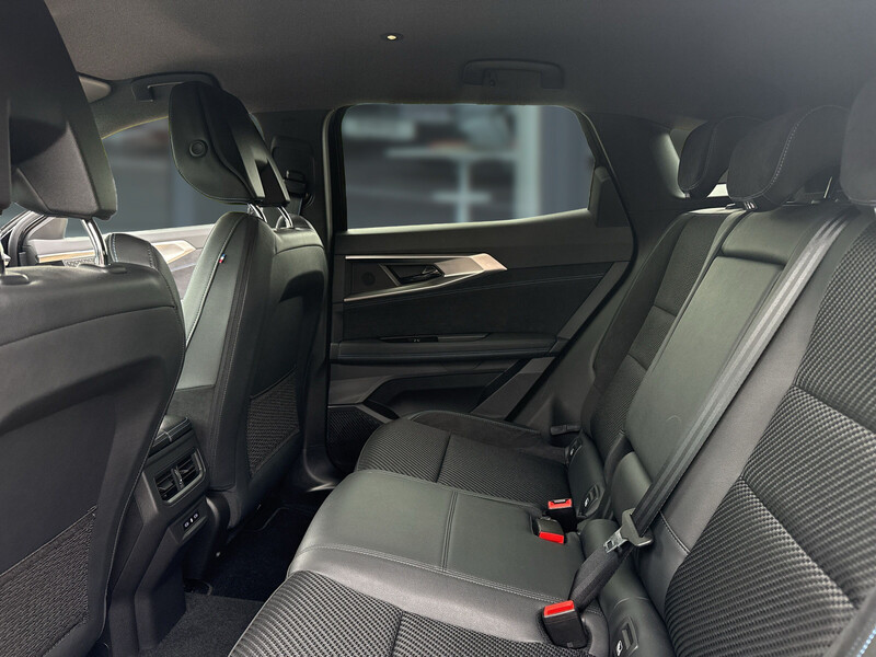 Fahrzeugabbildung Austral Iconic Esprit Alpine E-Tech Full Hybrid Bild 16 von 22