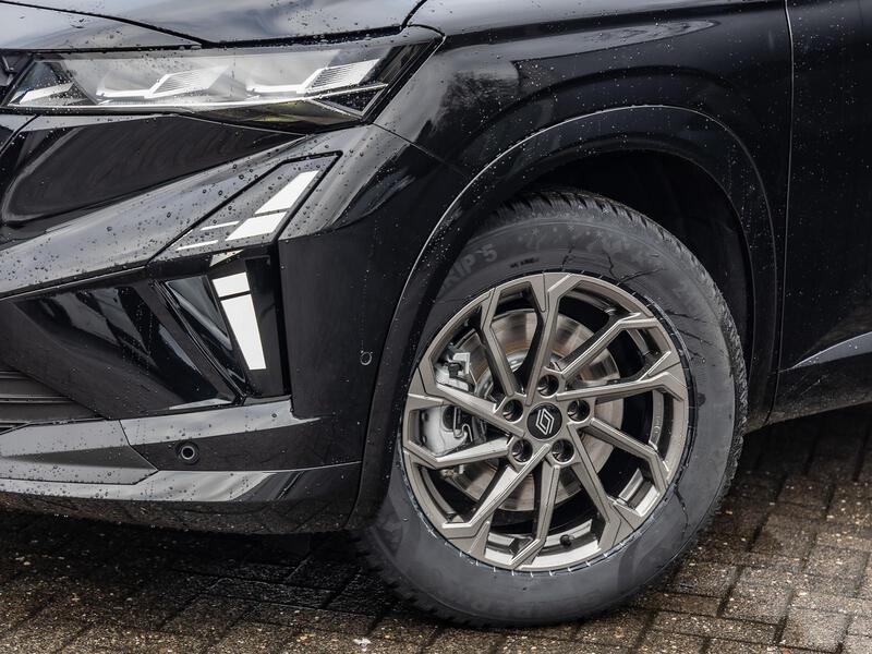 Fahrzeugabbildung Austral Techno Full Hybrid 200 Bild 7 von 15