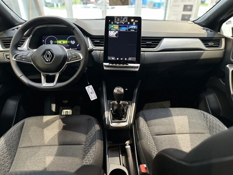 Fahrzeugabbildung Captur Evolution TCe 90 PS Bild 36 von 50