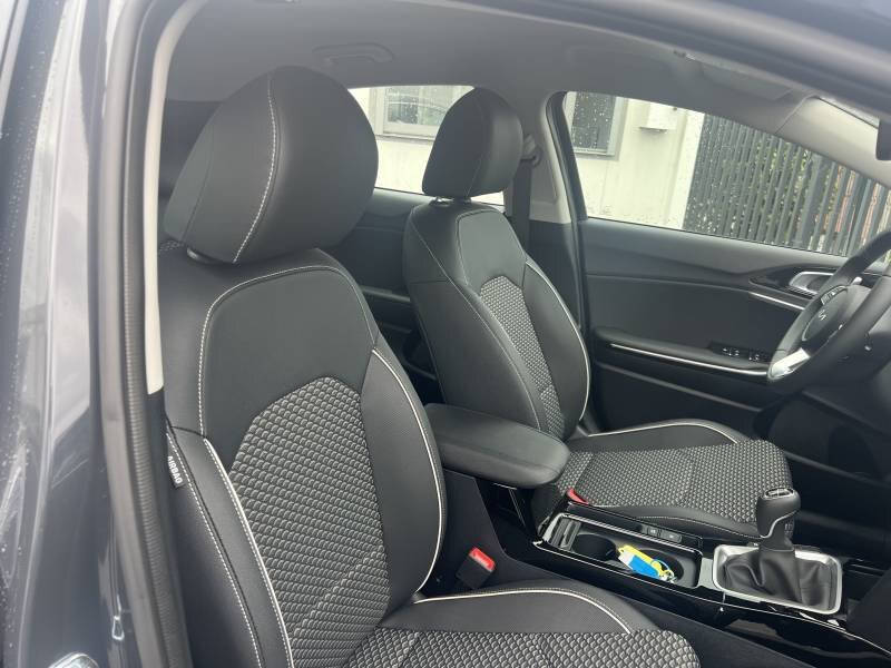 KIA Xcee'D
