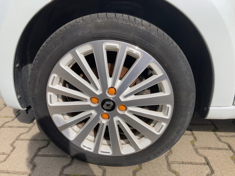 Fahrzeugabbildung Twingo ELECTRIC VIBES Bild 11 von 20