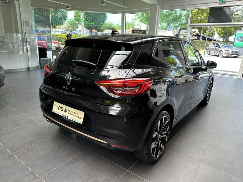 Fahrzeugabbildung Clio LUTECIA TCe 90 Bild 17 von 50