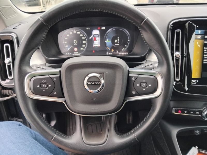 VOLVO XC40 2020 — imagine 33