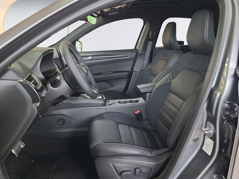 Fahrzeugabbildung Arkana E-TECH 145 E-Tech*AHK*NAVI* Bild 10 von 15