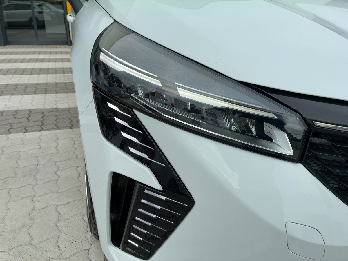 Renault Clio – Bild 22