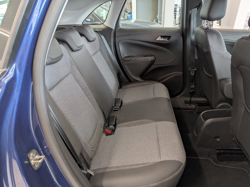Fahrzeugabbildung Crossland 1.2 Turbo Business Edition Navi Kamera Bild 11 von 34