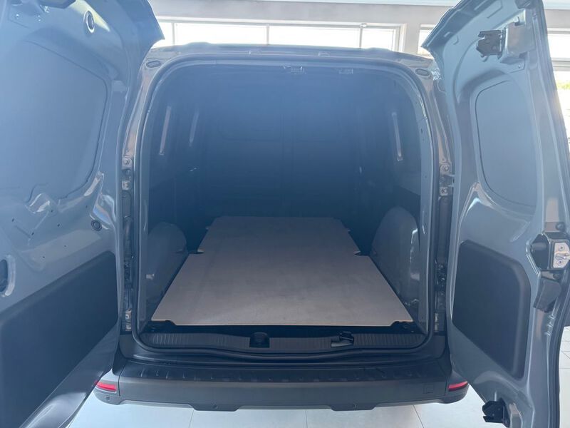 Fahrzeugabbildung Kangoo Rapid Advance L2 Blue dCi 95 MY24 Bild 3 von 15
