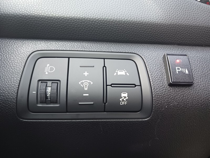 Fahrzeugabbildung i20 Advantage 1.0 T-GDI Start&Stop MT  Bild 15 von 28