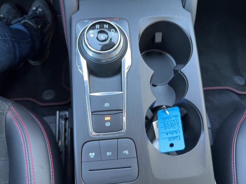 Fahrzeugabbildung Kuga ABS ESP Bild 18 von 21