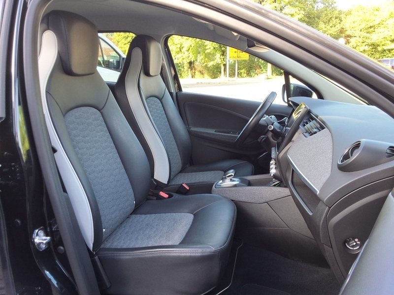 Fahrzeugabbildung Zoe R135 Z.E. 50 Intens Bild 11 von 16