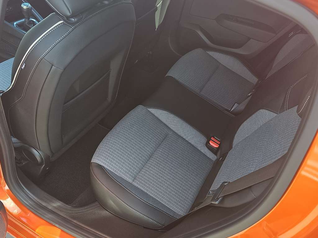 Renault Clio – Bild 10