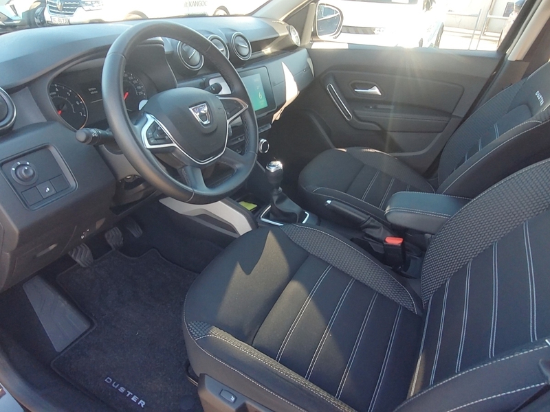 Fahrzeugabbildung Duster Prestige+ TCe 130 2WD Bild 12 von 12