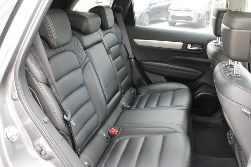 Fahrzeugabbildung Koleos INITIALE PARIS BLUE dCi 185 4WD X-tronic Bild 26 von 30