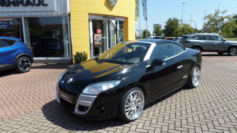Fahrzeugabbildung Megane Tempomat Parkbremse elektr. Lichtautomatik Bild 1 von 15