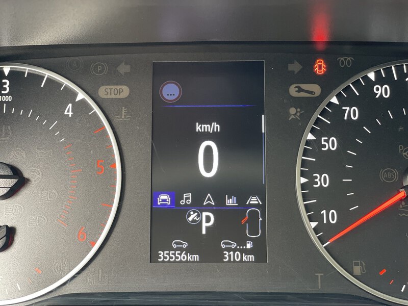Fahrzeugabbildung Trafic DoKa L2H1 Komfort 3,0t Blue dCi 150 PS Bild 31 von 43