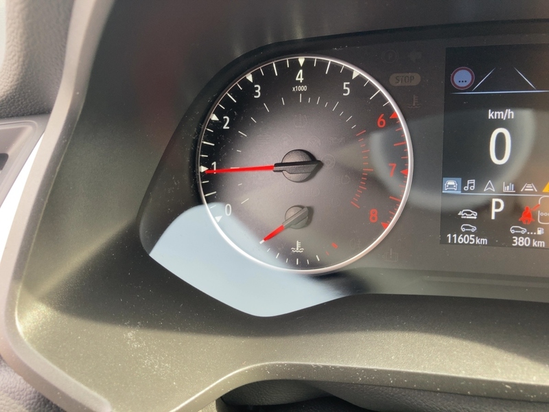 Fahrzeugabbildung Captur BUSINESS EDITIO Bild 18 von 18
