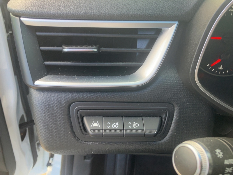 Fahrzeugabbildung Clio BUSINESS SCe 75 Navi+Klima Bild 16 von 20