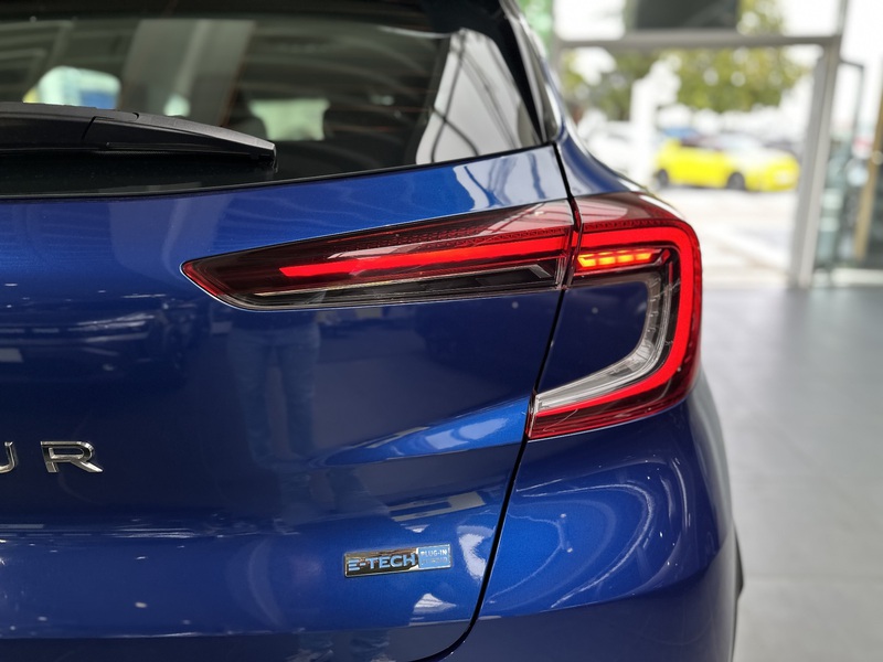 Fahrzeugabbildung Captur INTENS E-TECH Plug-in 160  Bild 20 von 50