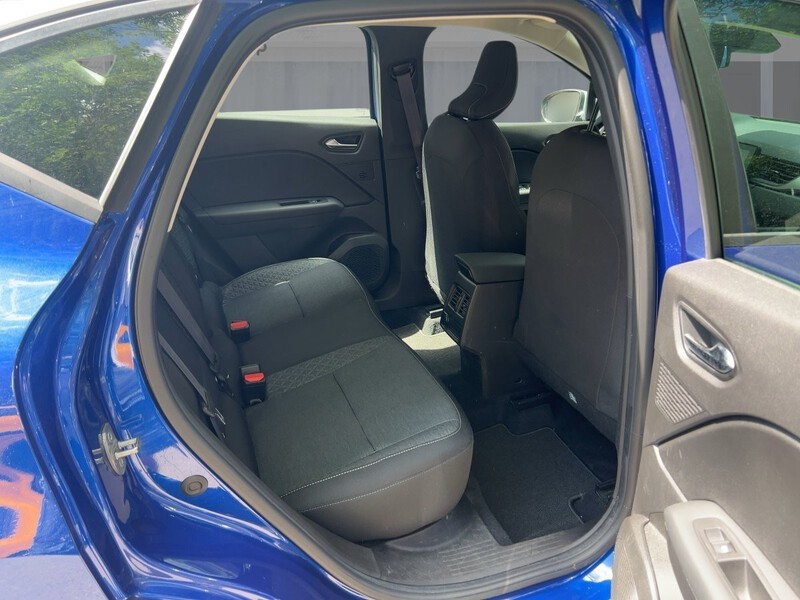Fahrzeugabbildung Captur Kamera Sitzhzg Navi Bild 9 von 21