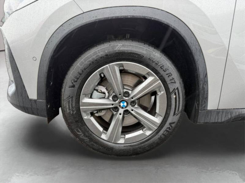 BMW X1 U11