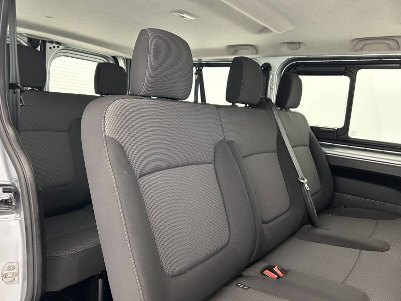 Renault Trafic Combi